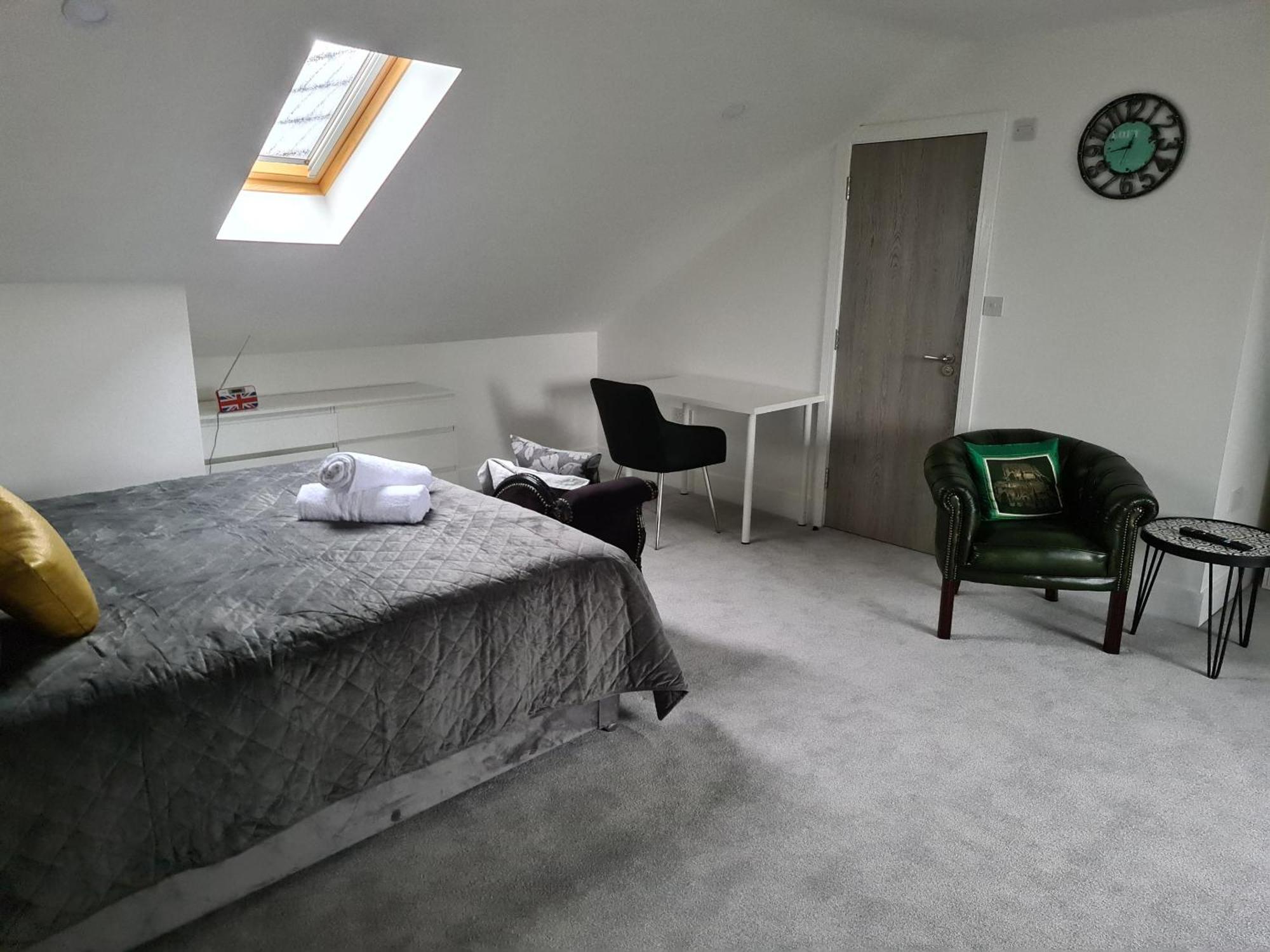 Sav 5 Bed Luxury Detached House In Leicester Humberstone Exterior photo