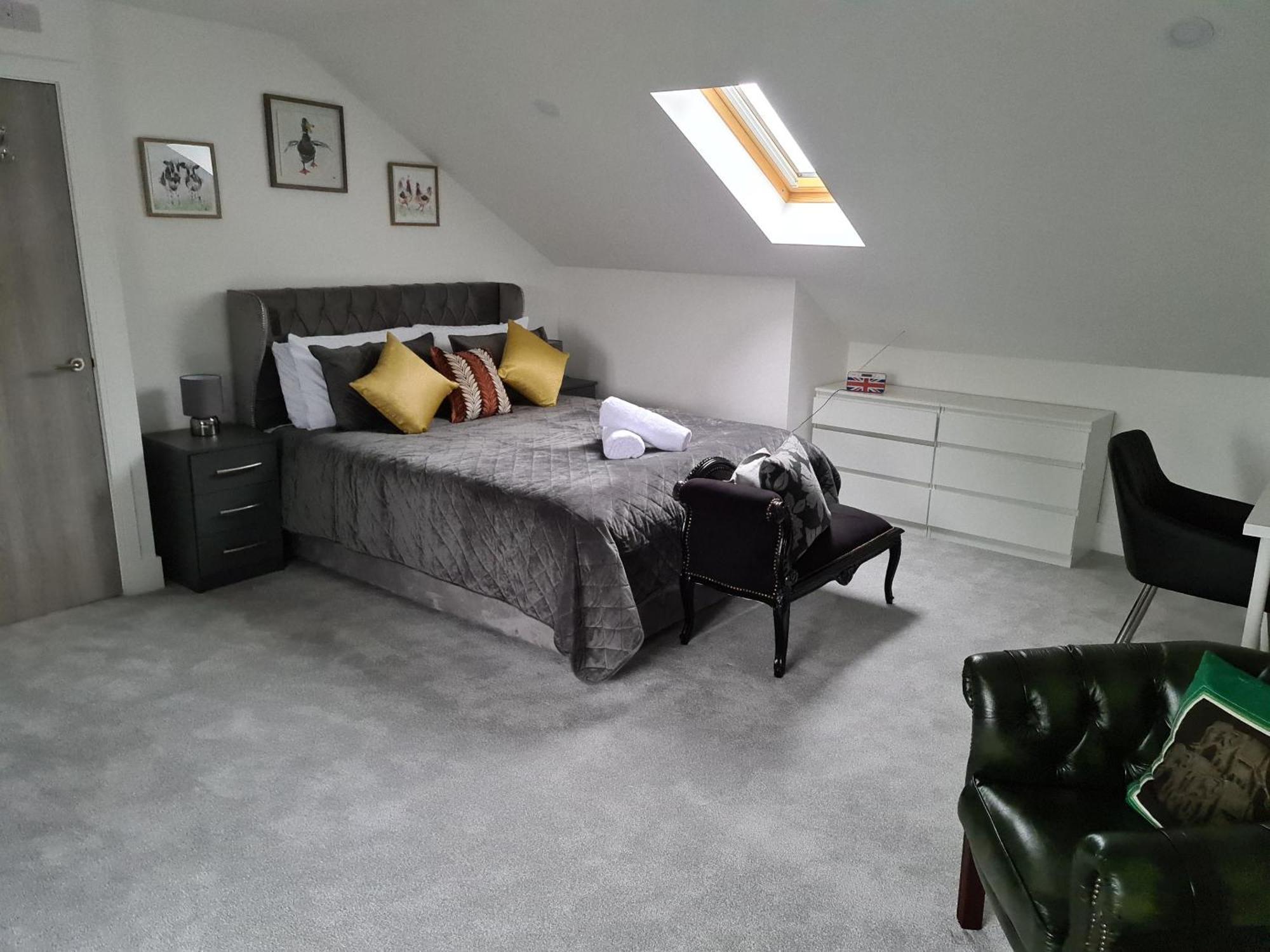Sav 5 Bed Luxury Detached House In Leicester Humberstone Exterior photo