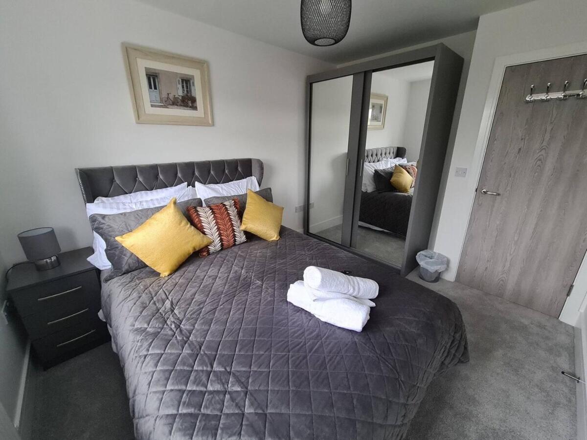 Sav 5 Bed Luxury Detached House In Leicester Humberstone Room photo