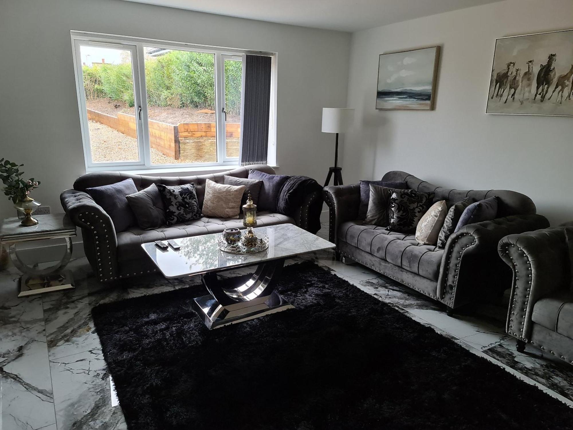 Sav 5 Bed Luxury Detached House In Leicester Humberstone Exterior photo