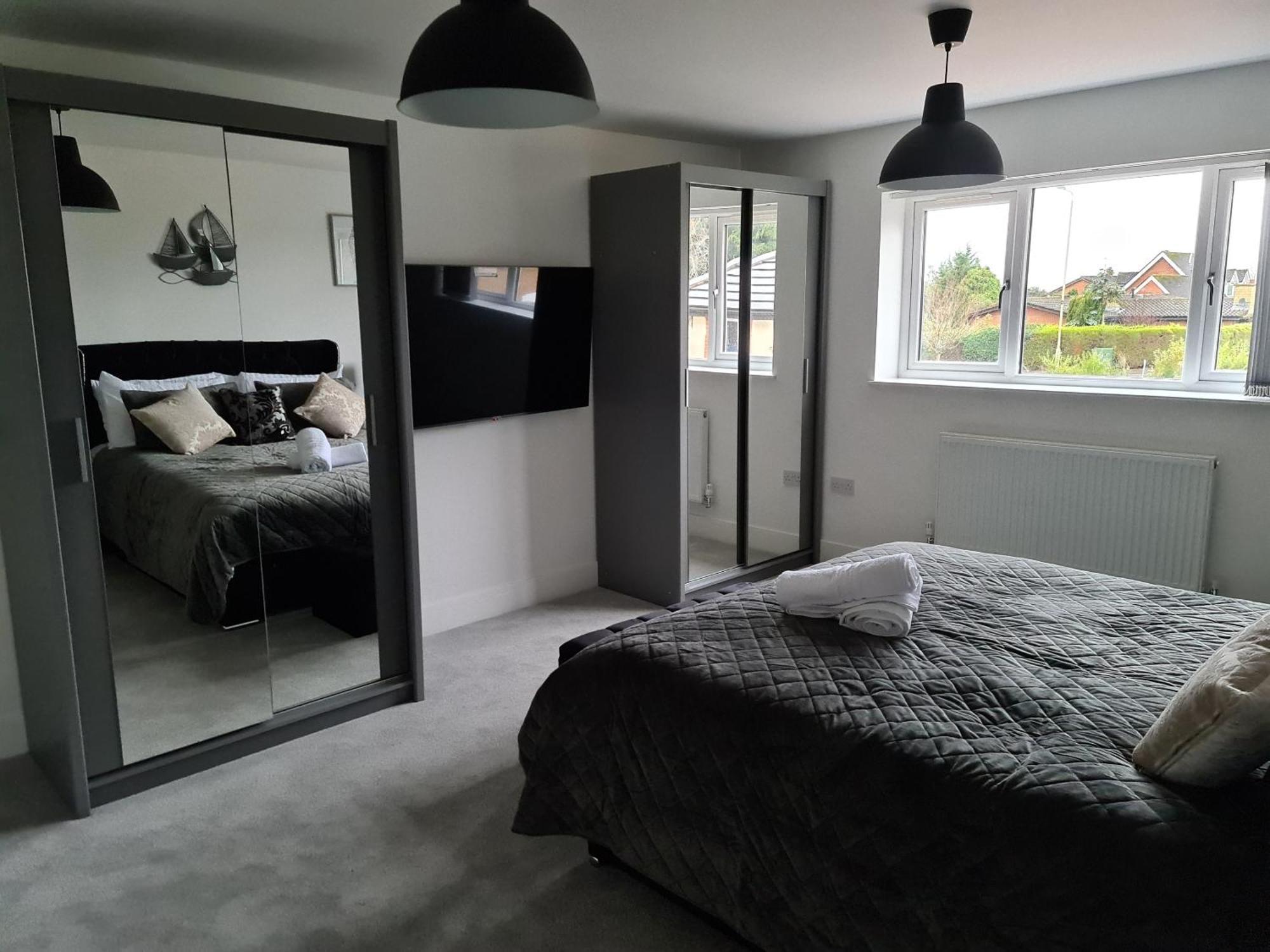 Sav 5 Bed Luxury Detached House In Leicester Humberstone Exterior photo