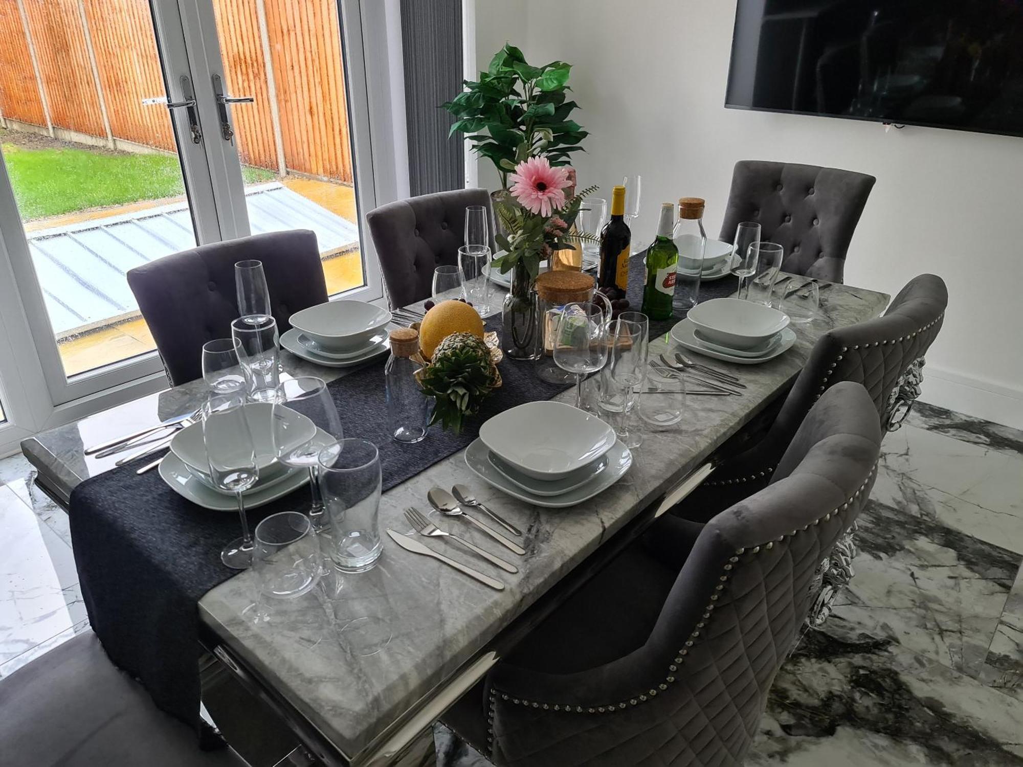 Sav 5 Bed Luxury Detached House In Leicester Humberstone Exterior photo
